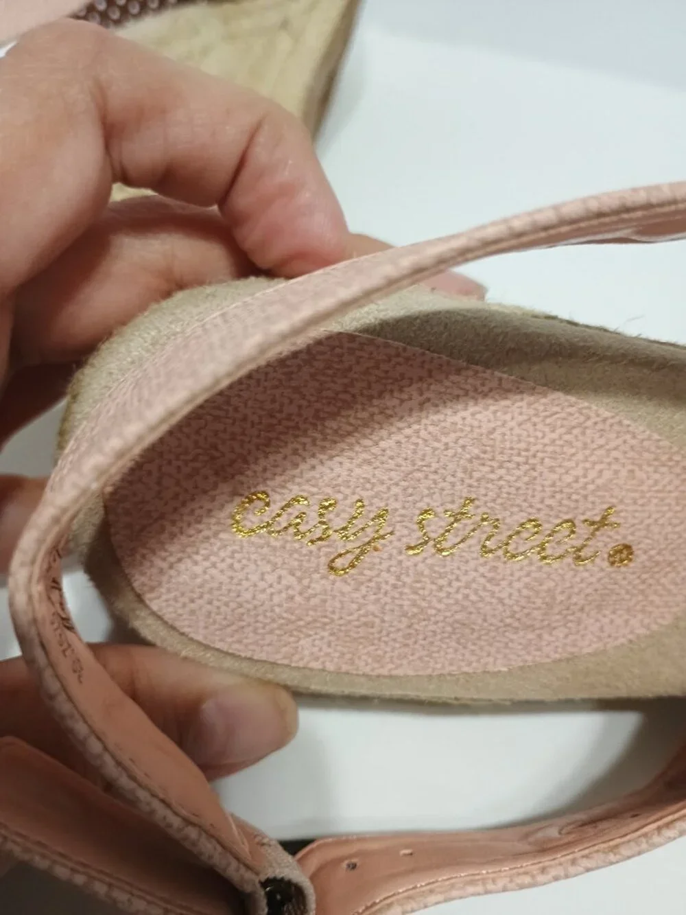 Easy Street Stacy Women’s 10N Blush Pink Perforated Espadrille Wedge Sandals